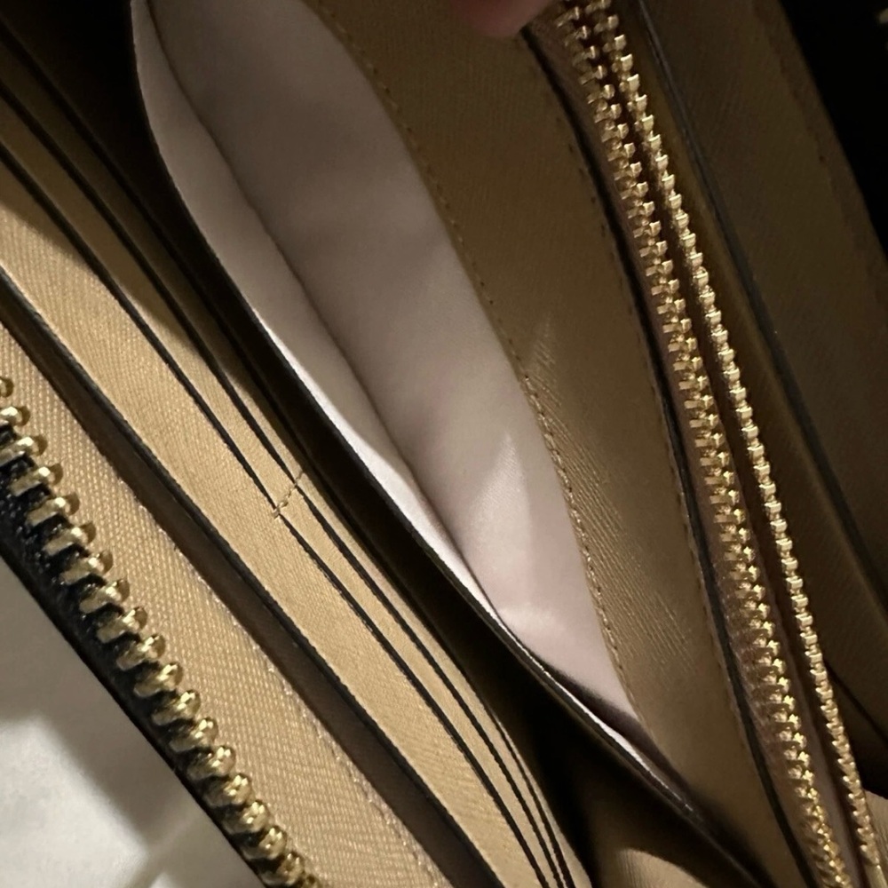 Kate Spade Dark Beige/Tan and Black Zip Wallet - Picture 8 of 11